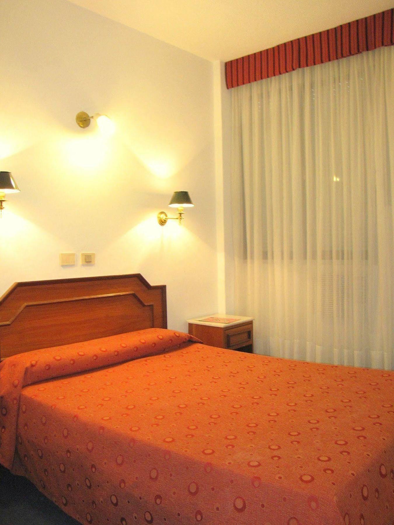 Hotel Tres Sargentos Buenos Aires Esterno foto