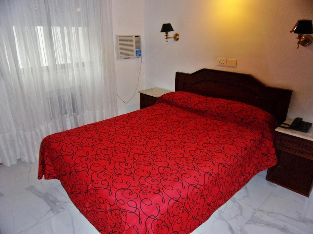 Hotel Tres Sargentos Buenos Aires Esterno foto