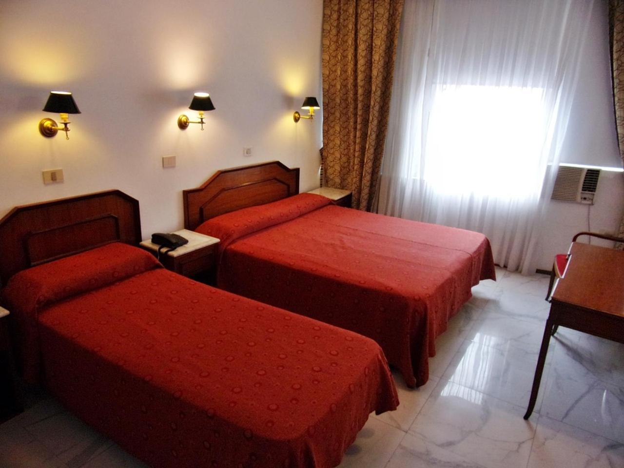Hotel Tres Sargentos Buenos Aires Esterno foto