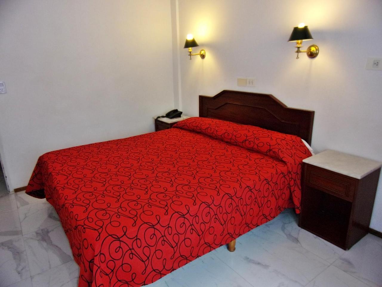 Hotel Tres Sargentos Buenos Aires Esterno foto